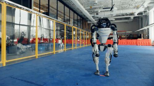 儿童机器人舞蹈视频,儿童机器人舞蹈表演精彩瞬间回顾