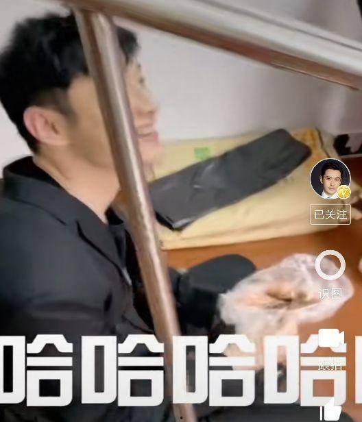 医院偷拍明星 磁力下载,明星隐私泄露，磁力下载引发热议