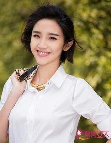 娱乐爆料唐艺昕,甜蜜恋情曝光，幸福生活引关注