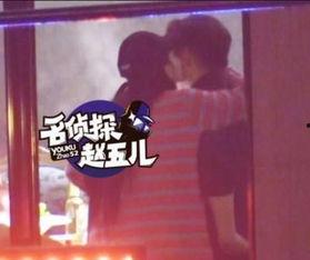 又亲吻又抹胸的视频,激情四溢！热辣视频引发网友热议