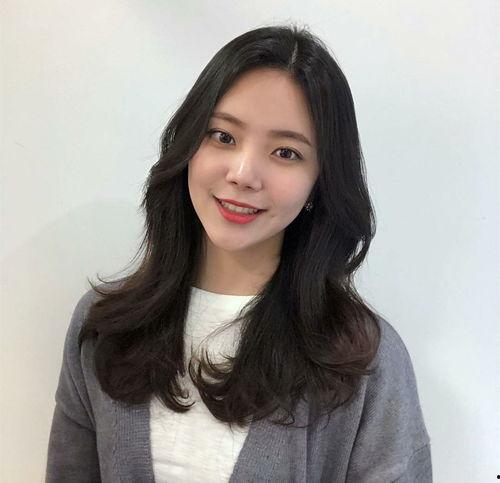 日本和韩国烫发,潮流与传统的交织