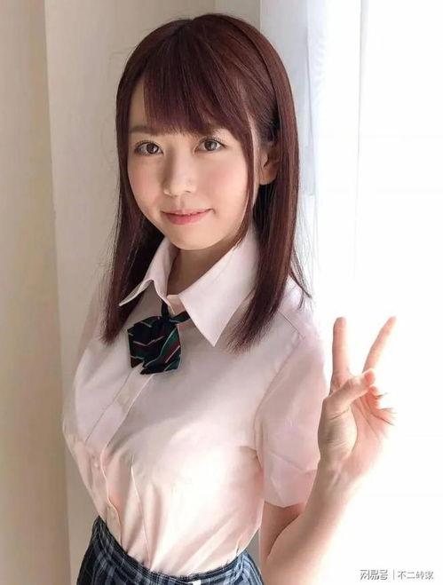 漫画av女优,性感与争议并存