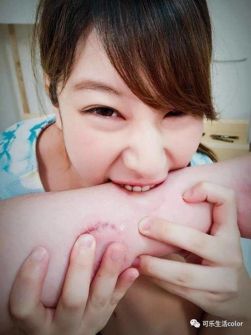 日本女孩咬,揭秘背后文化现象与心理动因