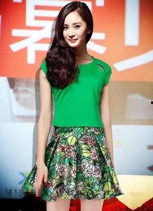 明星穿绿色上衣,明星绿色上衣穿搭大盘点