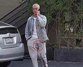 男明星尿裤子,现场尴尬瞬间引热议